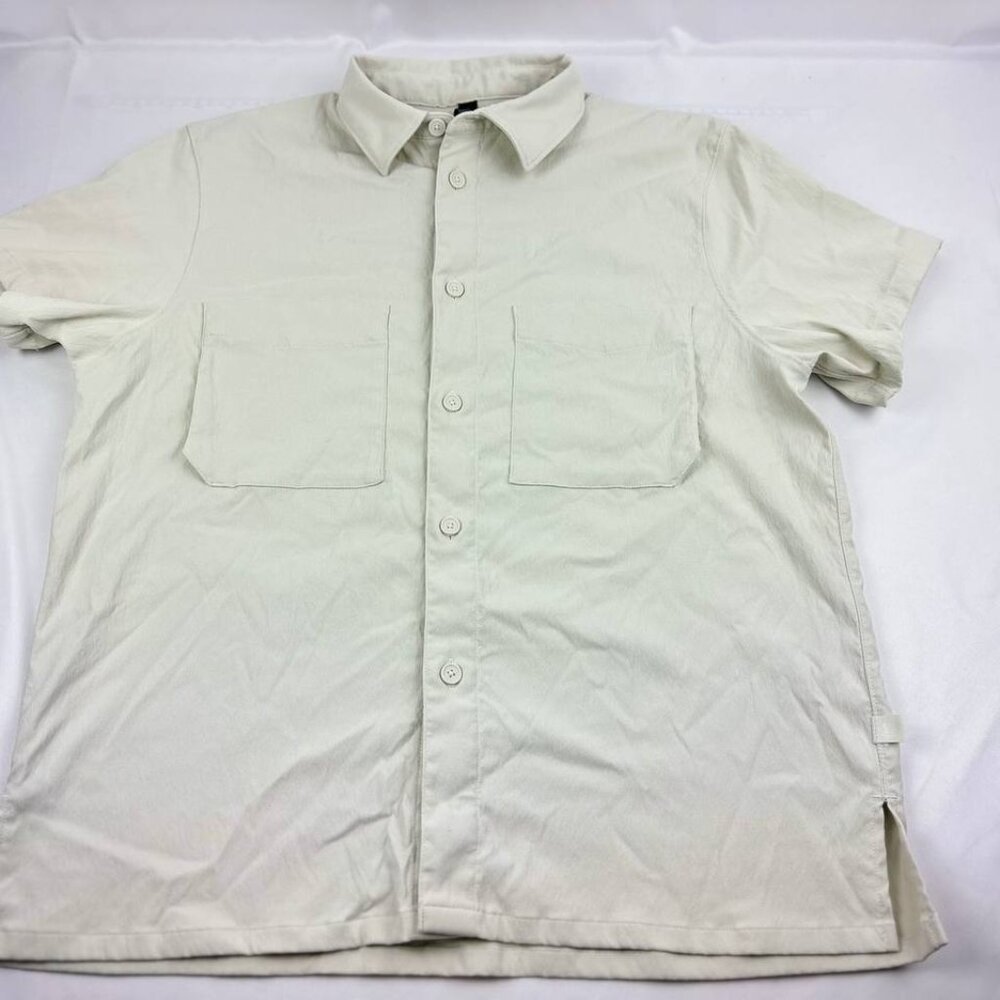 Lululemon Shirt Mens XS Ivory Button Up Short Sleeve Relaxed Fit Nomad Logo